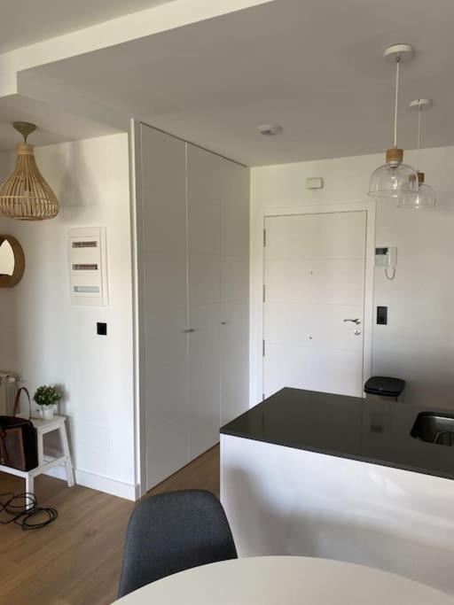 Precioso Apartamento Con Terraza Y Piscina En Portonovo-Sanxenxo Exterior photo